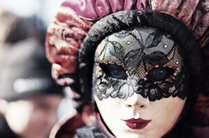 つむじが目立たない髪型にはどんなスタイルがある？