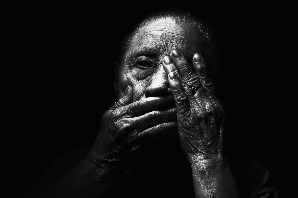 分け目が薄い髪の悩みを解消するための対策は？