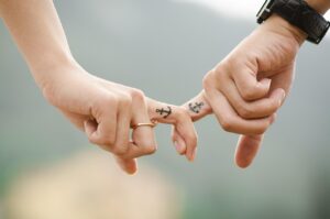 つむじが薄いとフケが出る関係とは何か？